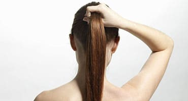 Cheveux fins ou gras : Comment faire pour réduire la casse ?